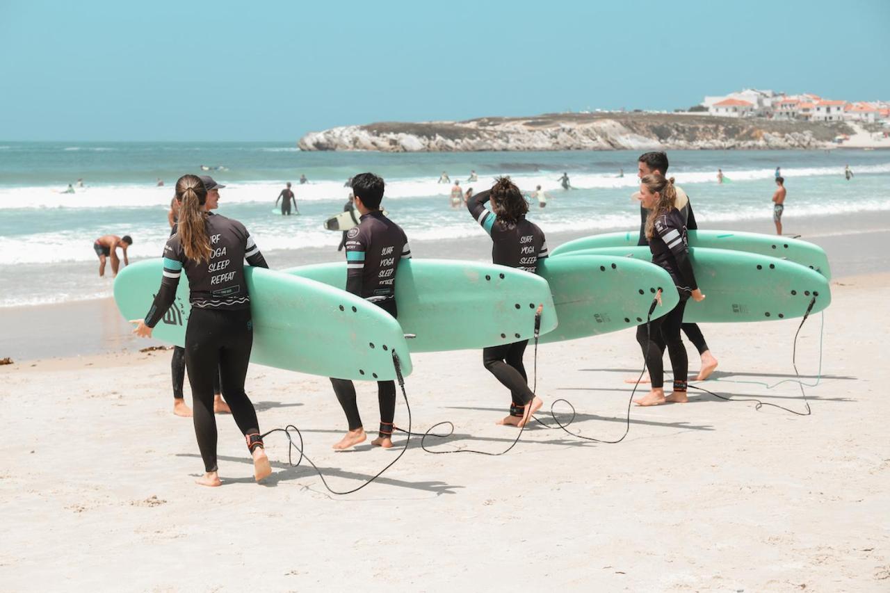 The Salty Pelican Yoga & Surf Retreat بينيش المظهر الخارجي الصورة