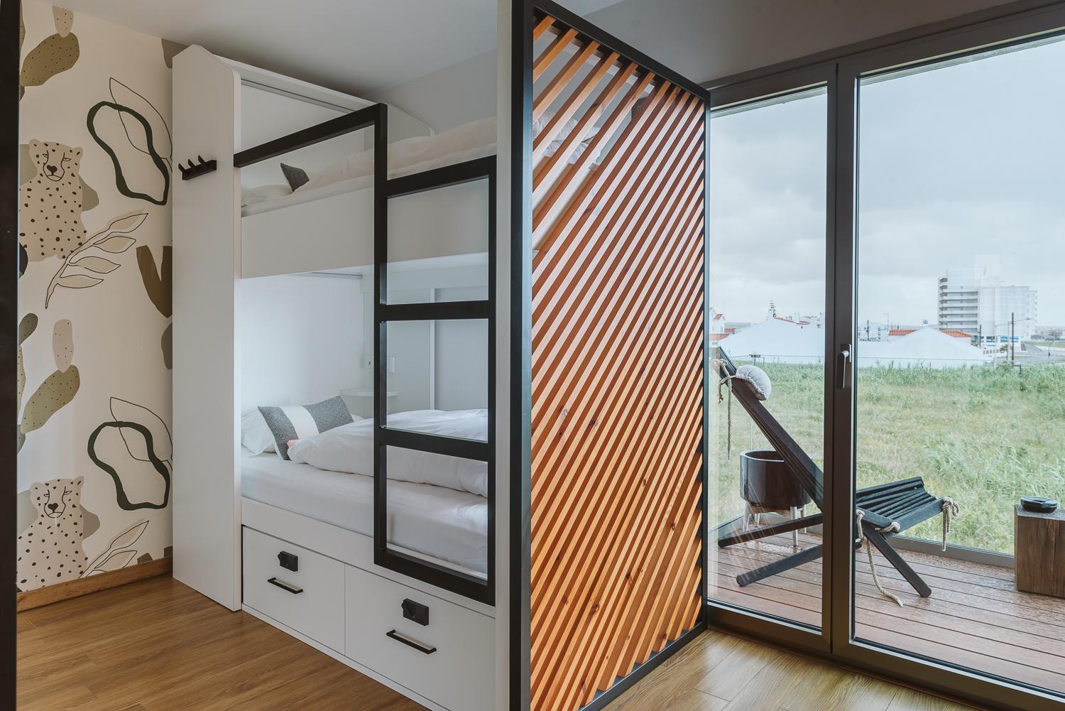 The Salty Pelican Yoga & Surf Retreat بينيش الغرفة الصورة