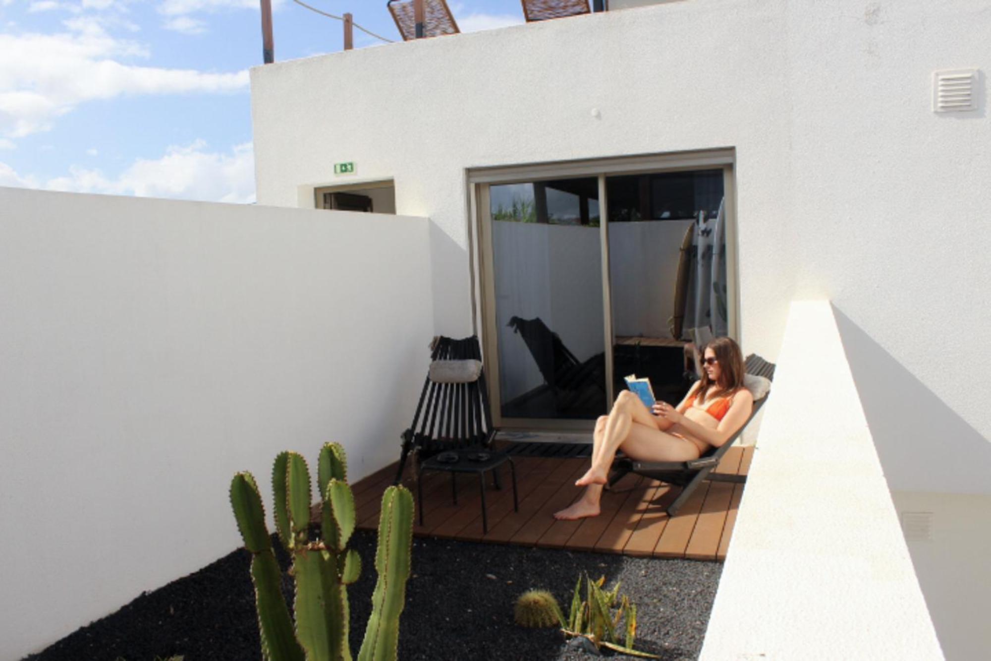 The Salty Pelican Yoga & Surf Retreat بينيش الغرفة الصورة