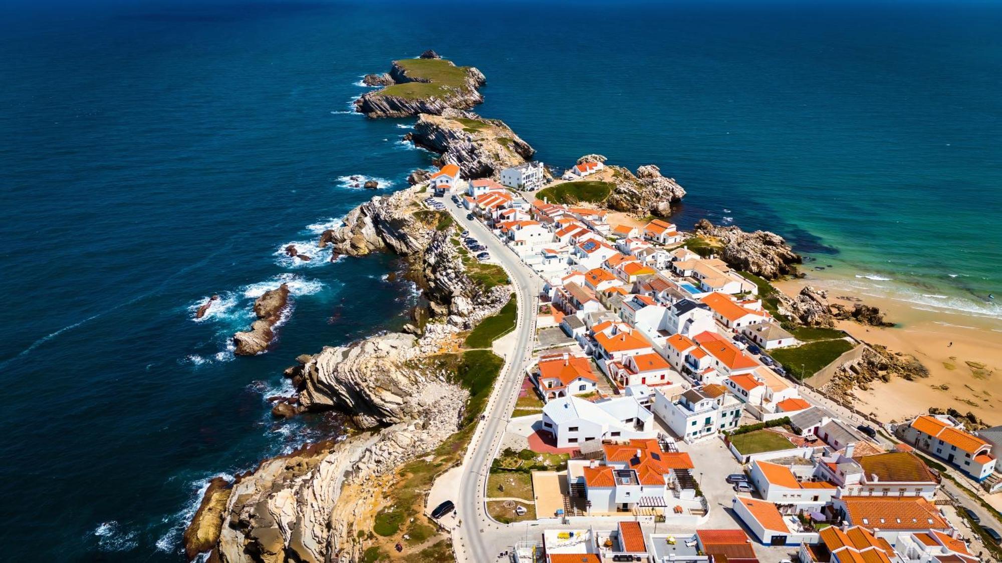 The Salty Pelican Yoga & Surf Retreat بينيش المظهر الخارجي الصورة